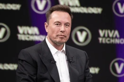 Elon Musk states Tesla has no requirement to license xAI models