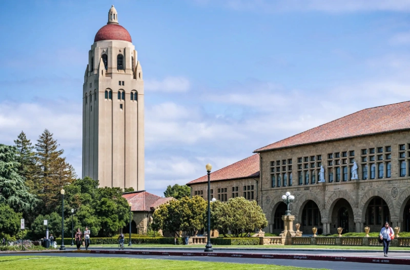 Stanford’s Blyth Fund Assigns 7% To Bitcoin