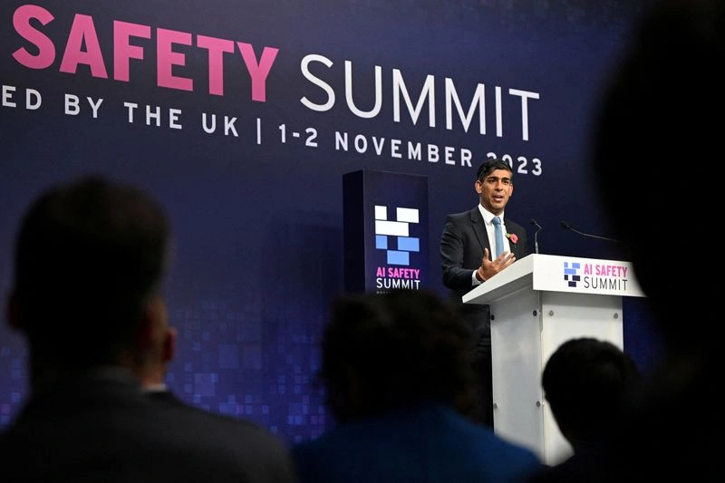 UK opens office in San Francisco to address AI risk